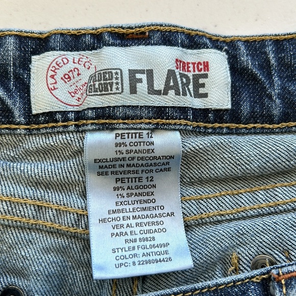 Faded Glory Stretch Flare Bermuda Women’s Bermuda Denim Shirt size 12 petite - Picture 5 of 11